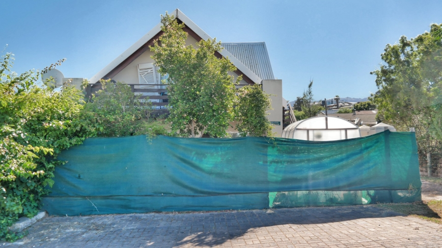 3 Bedroom Property for Sale in Idasvallei Western Cape